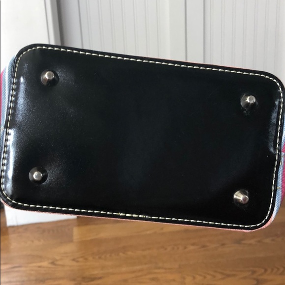 Striped Purse - Picture 7 of 8